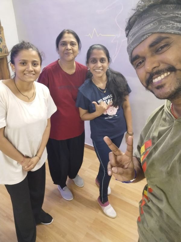 Zumba instructor with students at Fitbeat Studio Bhandup