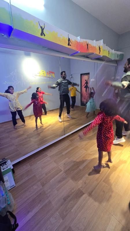 Kids dance class at Fitbeat Studio Bhandup